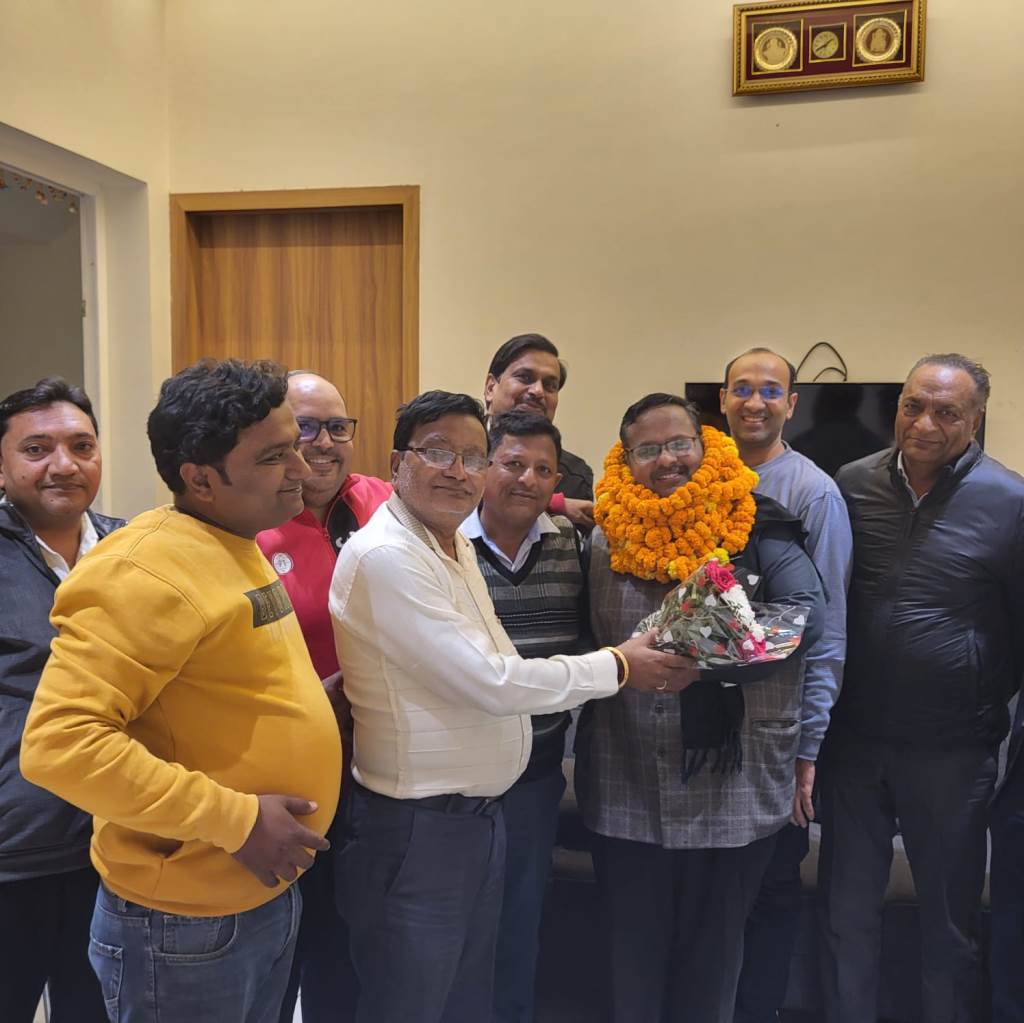 The Oil Mill Association congratulated Praveen Tayal on becoming the President of the Hansi Chamber of Commerce for the second time